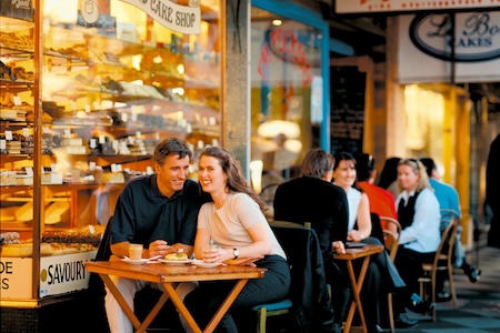 couple at cafe